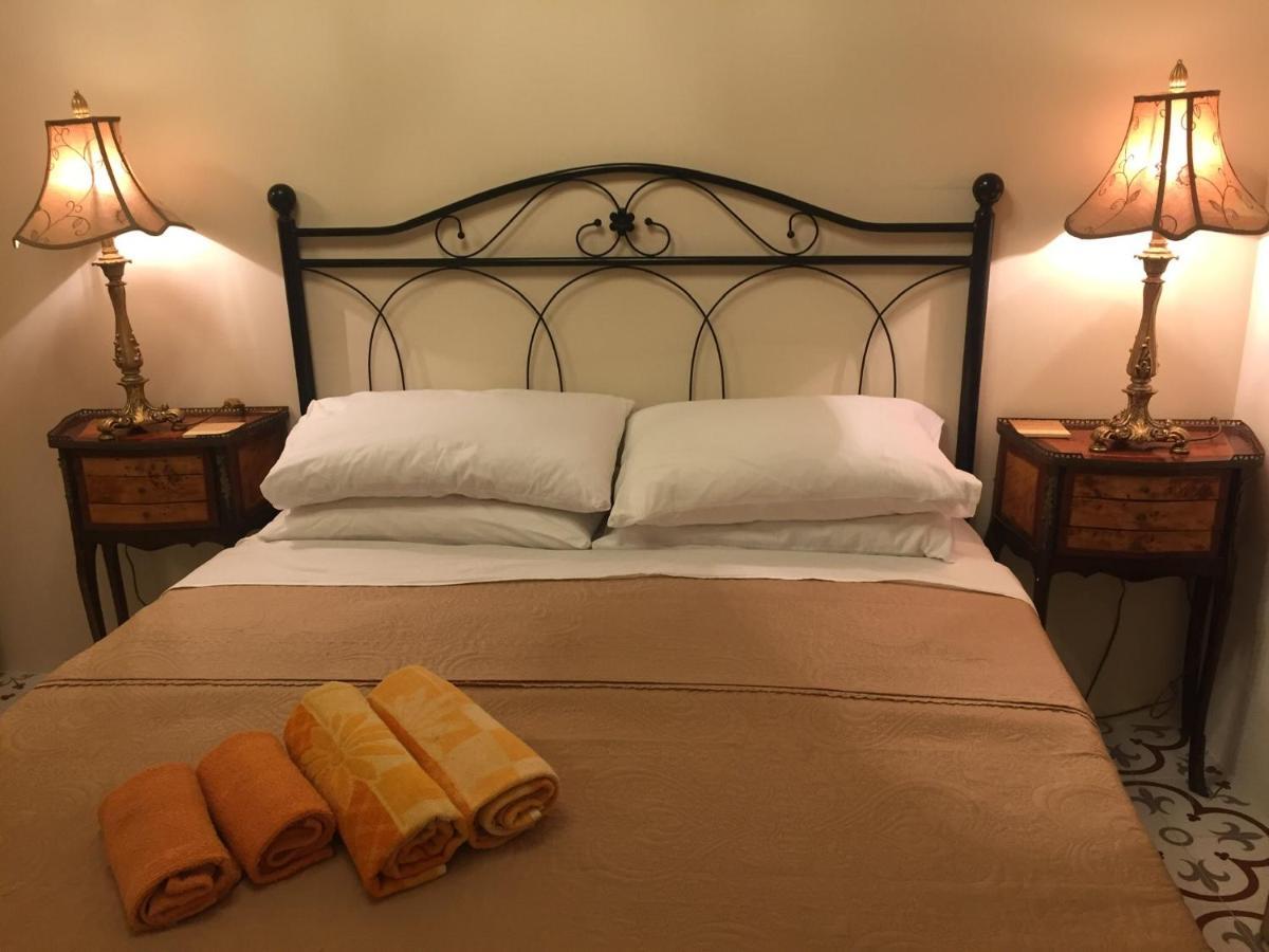 Santa Marija House Hotel Victoria Bagian luar foto